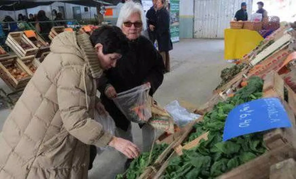 Alimentos a precios justos, en el Mercado Comunitario