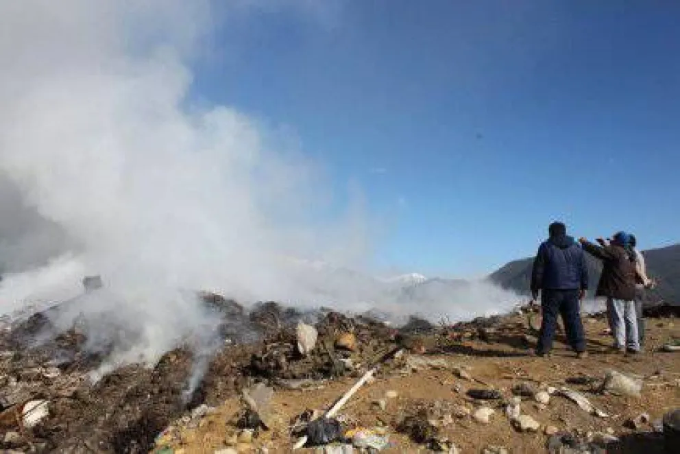 Municipio presentará denuncia por incendio intencional en el vertedero