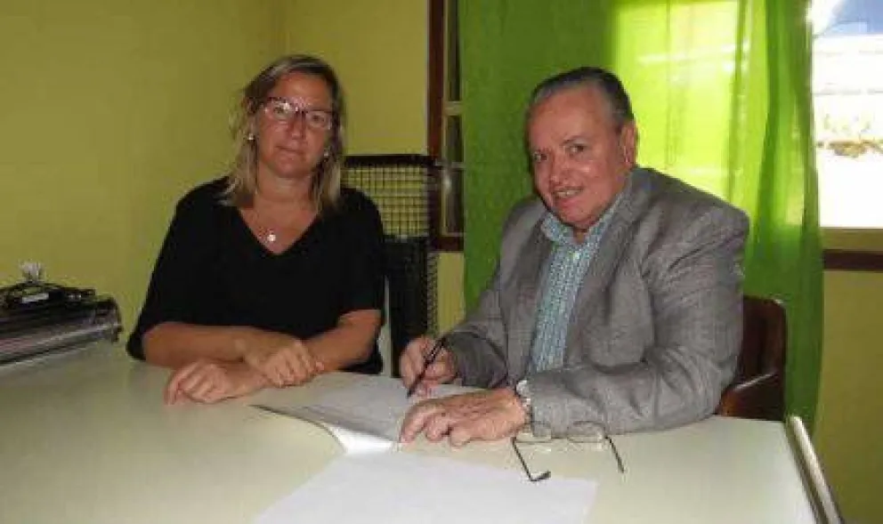 Embargan al privado que cedió tierras para viviendas del Procrear
