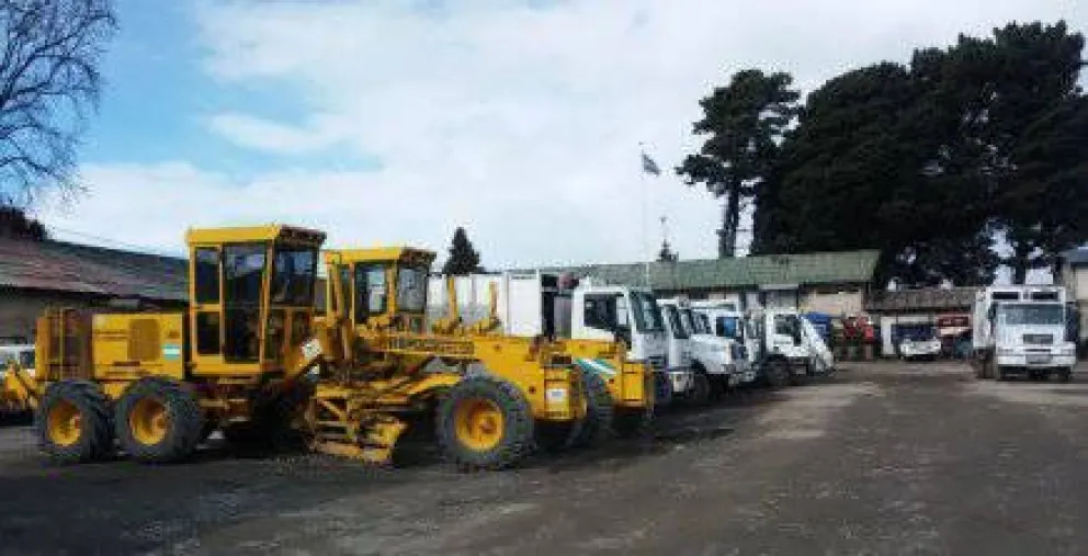 Sabotaje: fundieron el motor de una motoniveladora municipal