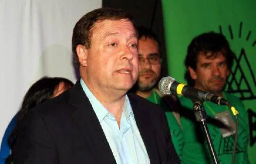 “El Hospital de Bariloche es el único en el que tenemos conflictos”