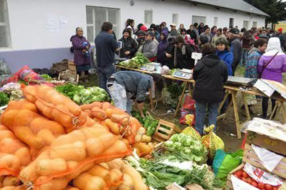 800 familias participan de las redes de consumo asociativas