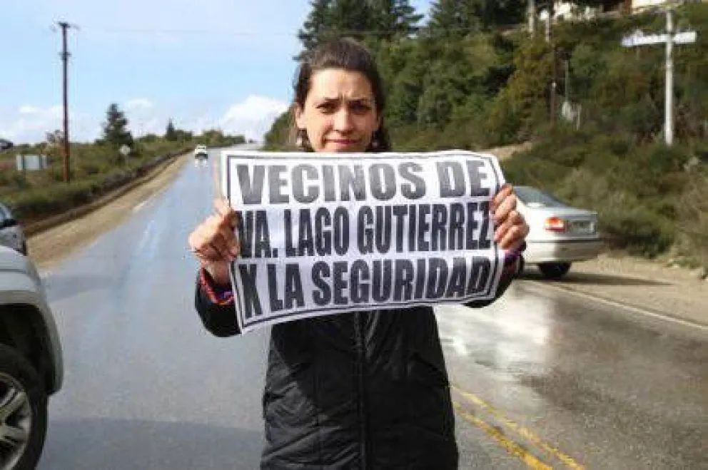 Vecinos de Villa Lago Gutiérrez llevan su problemática a la Intendenta