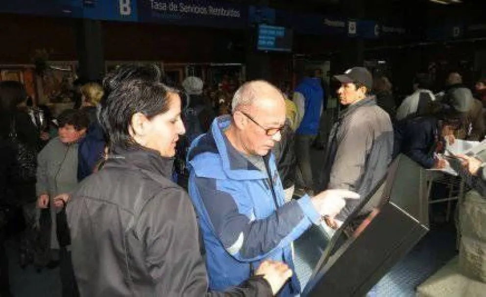Extienden horario de atención en Hacienda