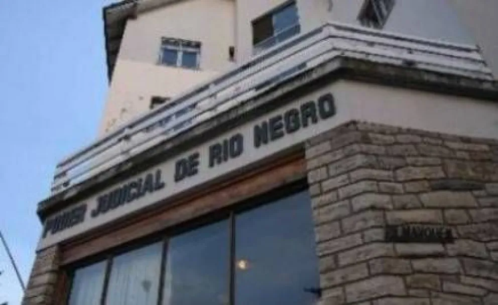 Confirman procesamiento de escribana por supuesta estafa al Estado