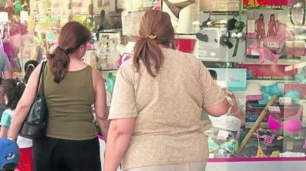 Después de dos años, reglamentaron la Ley de Talles