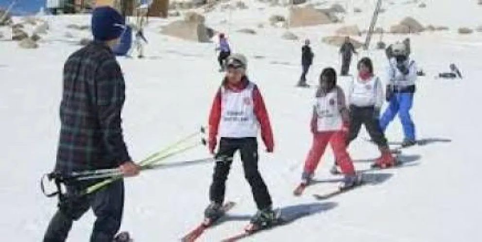 La Provincia dejó a los chicos de Bariloche sin el "esquí escolar"