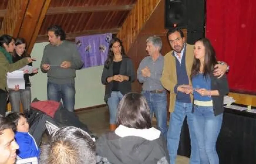 Jóvenes, más cerca del primer trabajo