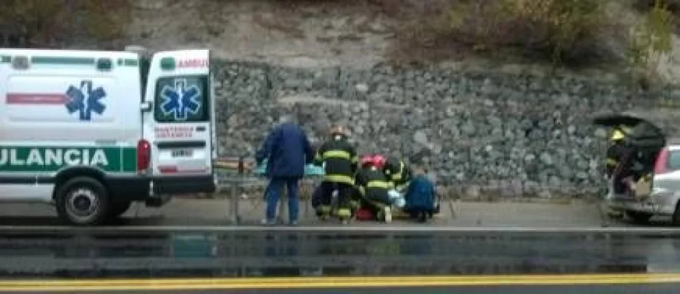 Barilochenses accidentadas camino a Chile