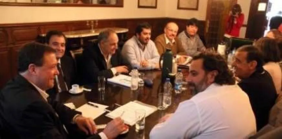 Pesatti habla de un "gabinete unido"