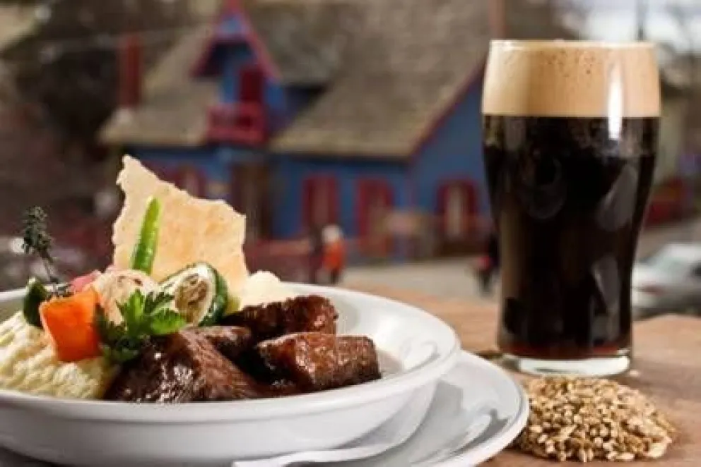 Cazuela a la cerveza negra