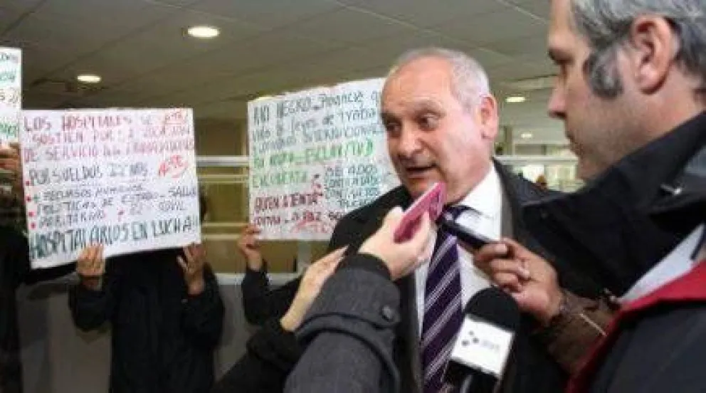 Protesta de ATE en inauguración de sede del IPROSS