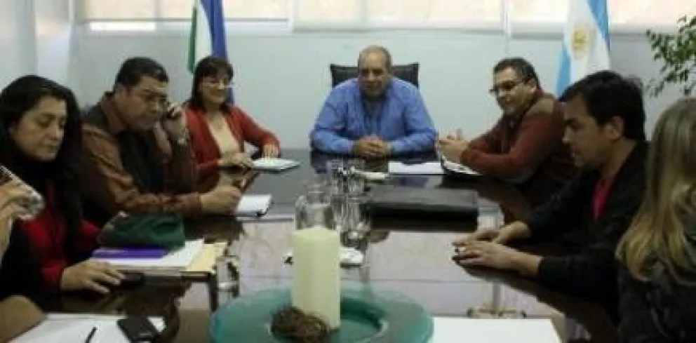 UnTER torció el brazo al Gobierno: acortan plazos del aumento y no descuentan los días de paro