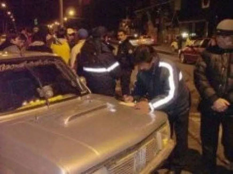 Intentos de fuga y alcohol en operativos de tránsito 