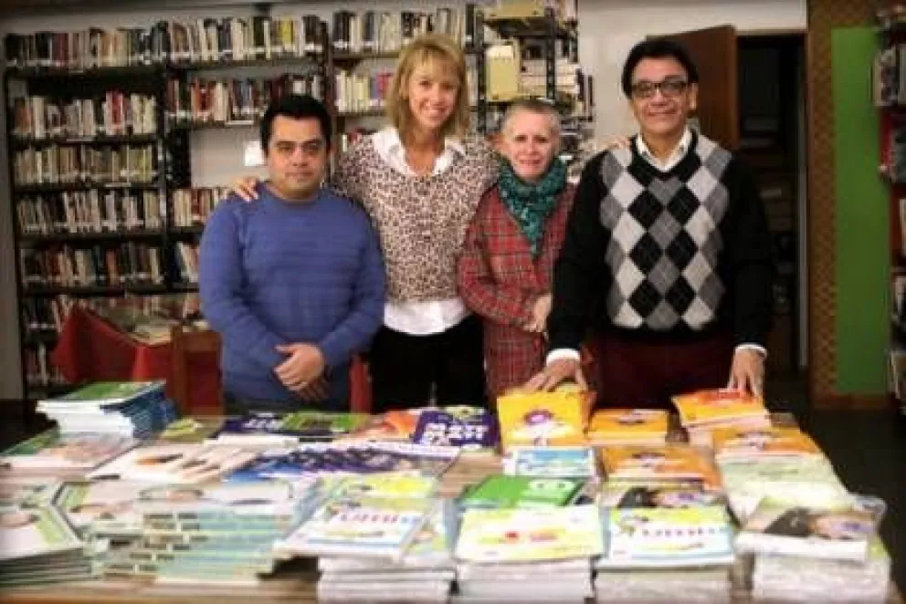 García Larraburu gestionó aporte para la Biblioteca 