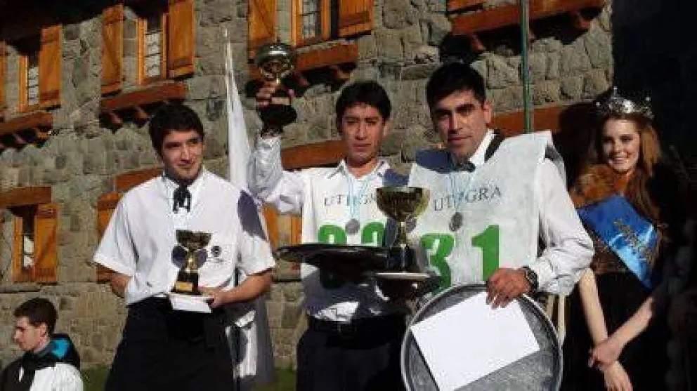Buena concurrencia en la Carrera de Mozos
