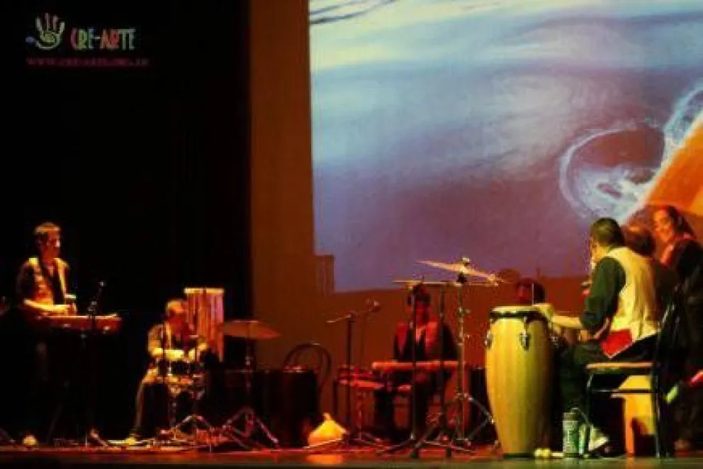 Zapandanga presenta su nuevo espectáculo de percusión