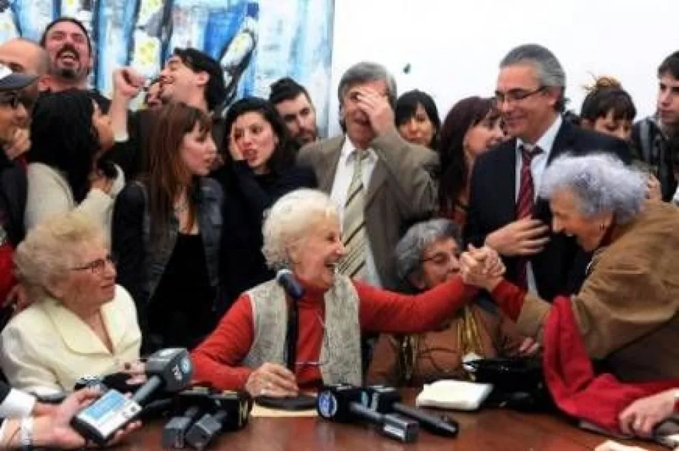 "No quería morirme sin abrazarlo"