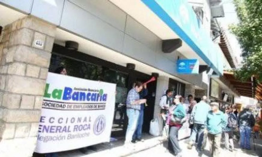 Este jueves, empleados bancarios vuelven al paro 