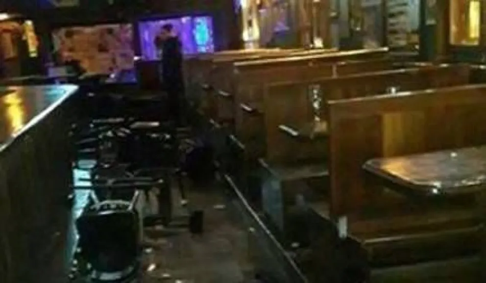 Graves disturbios y un herido en un pub céntrico