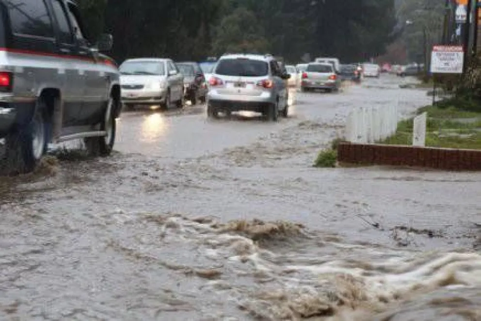 Siguen las lluvias y el viento incrementa su intensidad