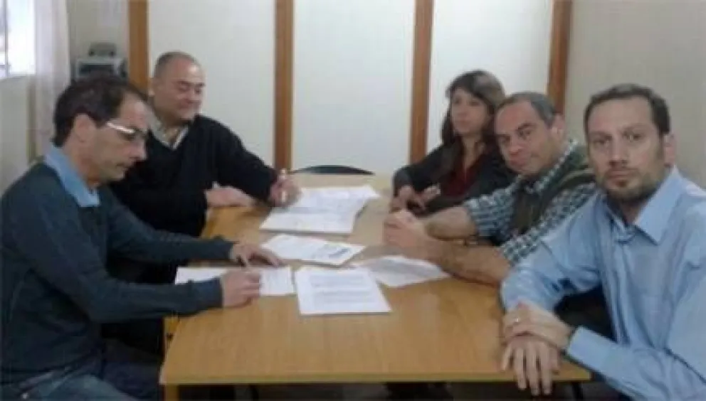 Concejales de Dina Huapi pidieron suspender aumento de tarifas del TUP