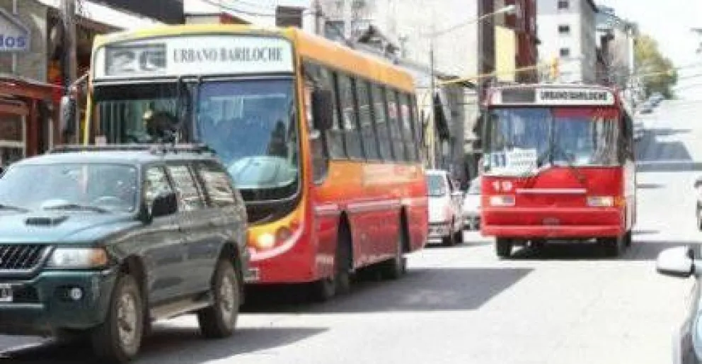 Tres de Mayo reduce nuevamente las frecuencias de colectivos 