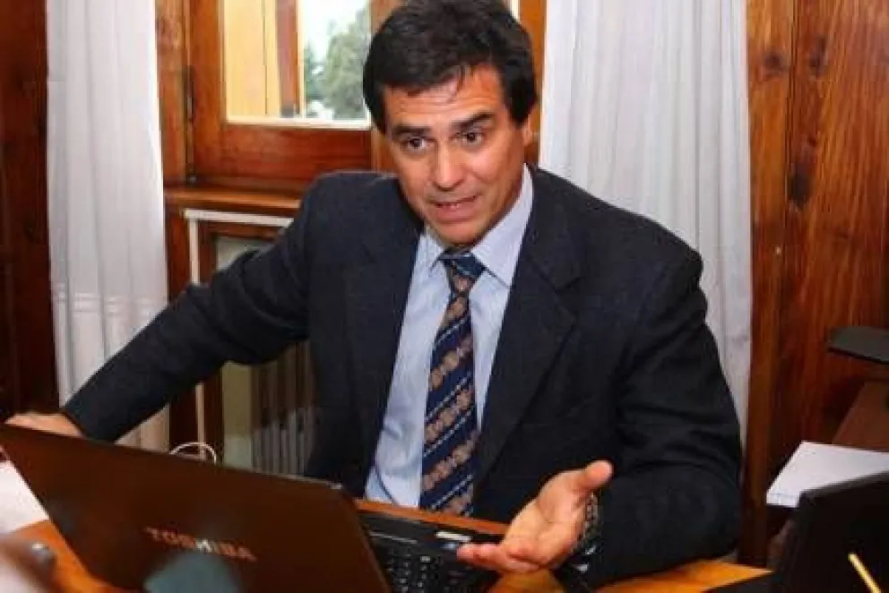 Denunciarán "intromisión" del Contralor por multar a Gallinger 
