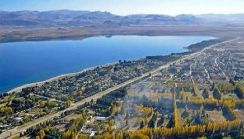 Delimitan zona para la práctica deportiva náutica en Dina Huapi