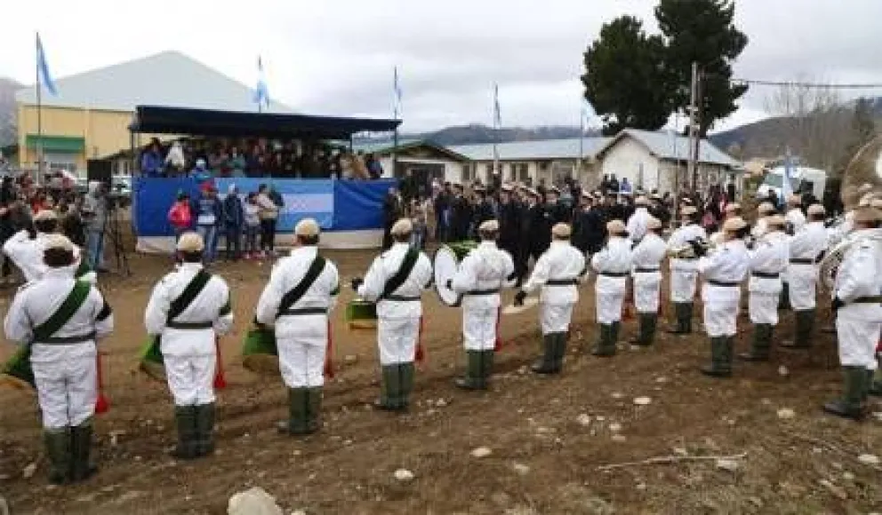 Discreta celebración por el Día de la Independencia