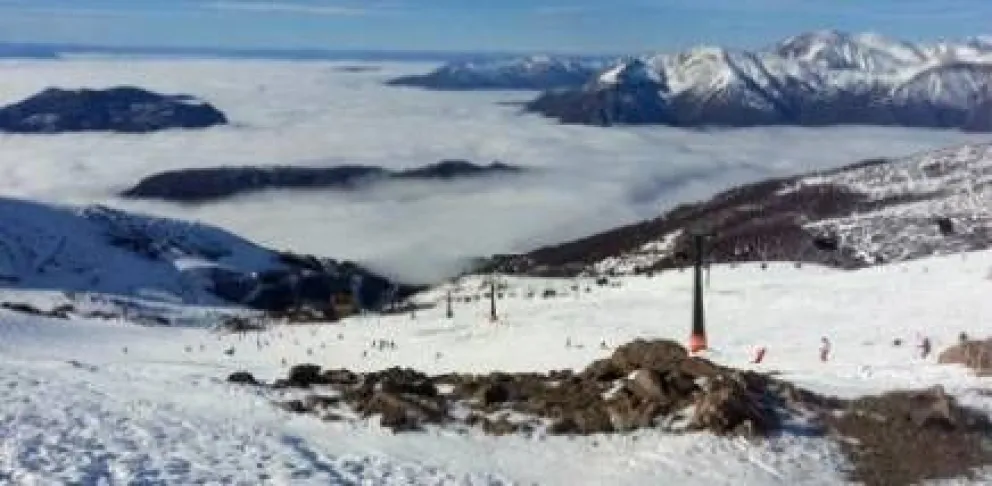 Adolescente sufrió graves lesiones mientras esquiaba en el Cerro 