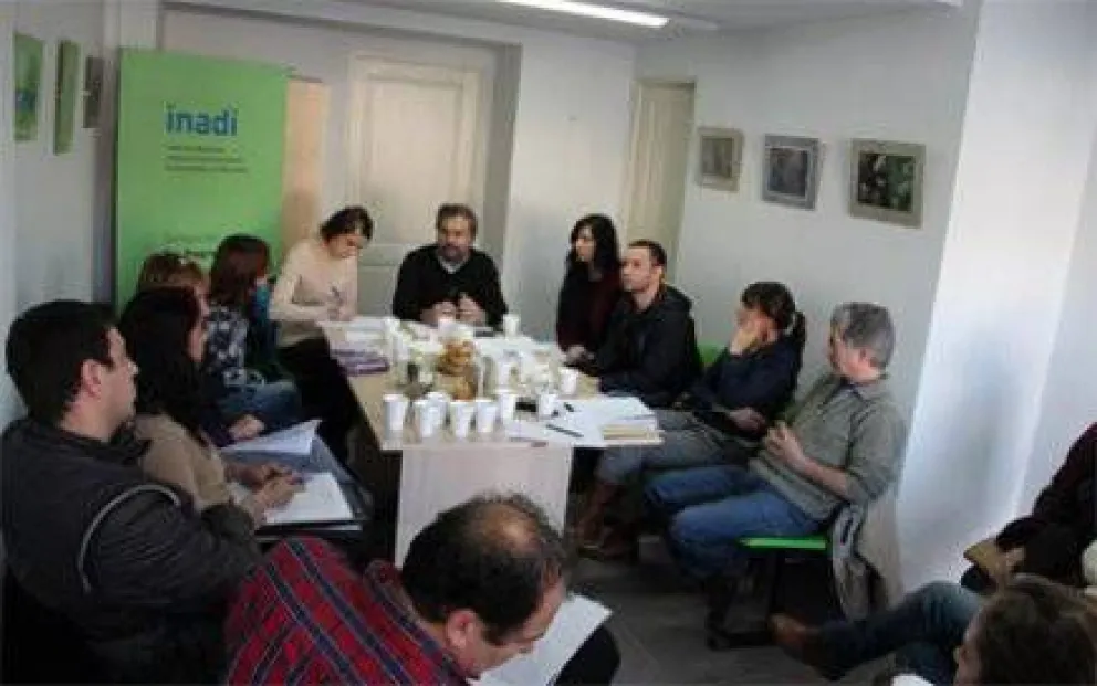 Instituciones trabajan en la reinserción social de internos del Penal III