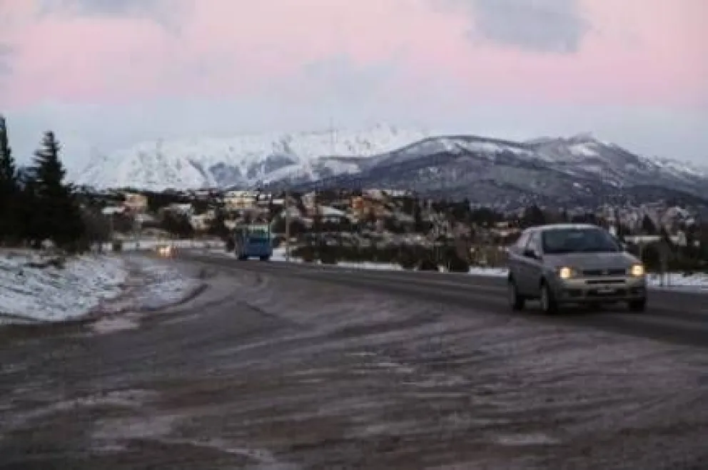 Piden extrema precaución al circular por rutas de la región cordillerana