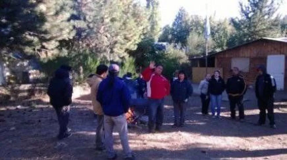 Sobreseen a familia de Dina Huapi acusada de "usurpación" 