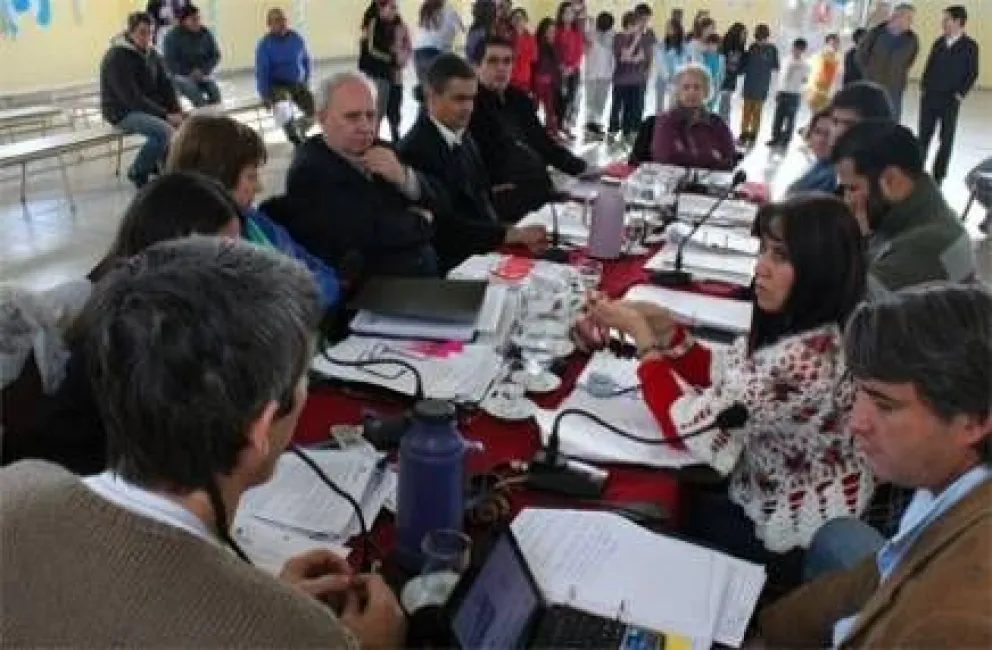Solicitan a Diputados aprobar régimen para trabajadores del cerro