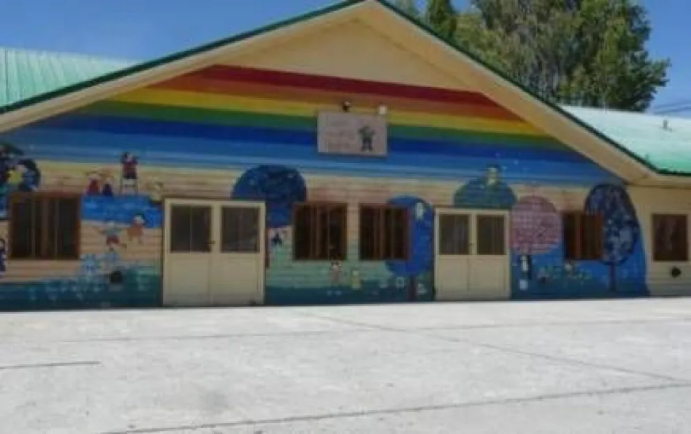Construirán una pasarela techada en la Escuela Especial 6