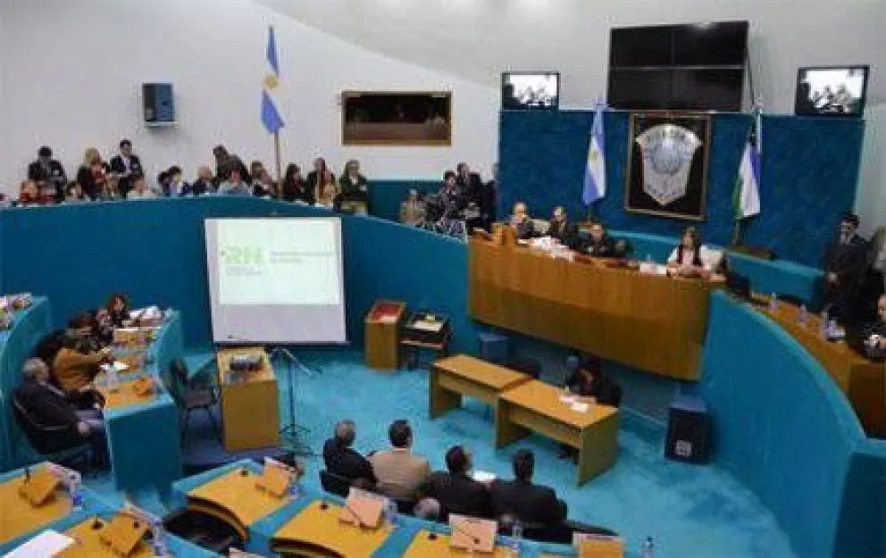 En audiencia pública debaten contrato con Petrobras