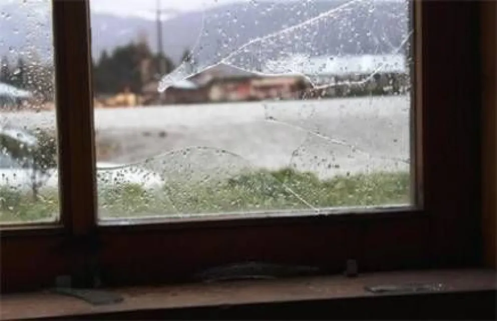 Denuncian ataque a vivienda de inspector municipal tras amenazas de un mantero
