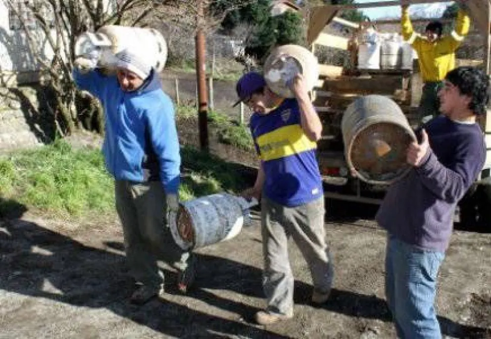 Sigue la entrega de garrafas del Plan Calor