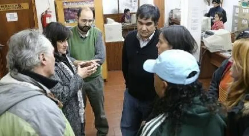 Defensora del Pueblo: agresiones a Martini "interrumpen" negociación 