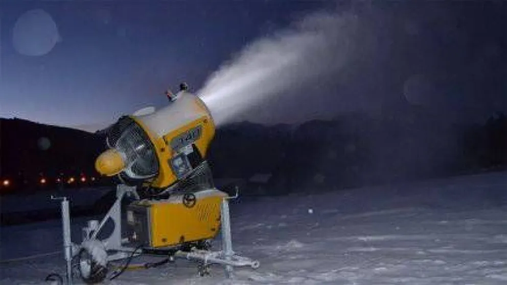 Catedral puso en marcha sus nuevos cañones de nieve