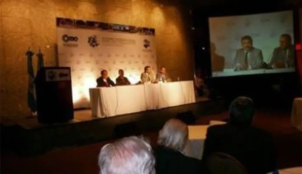 Concejales participaron de Foro sobre venta ilegal en Buenos Aires