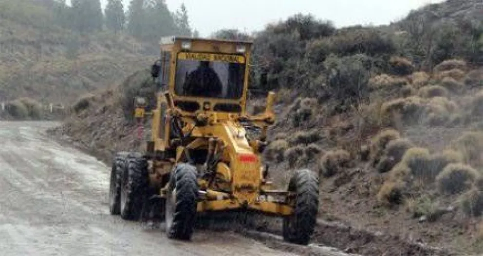 Rutas de la región con hielo y barro