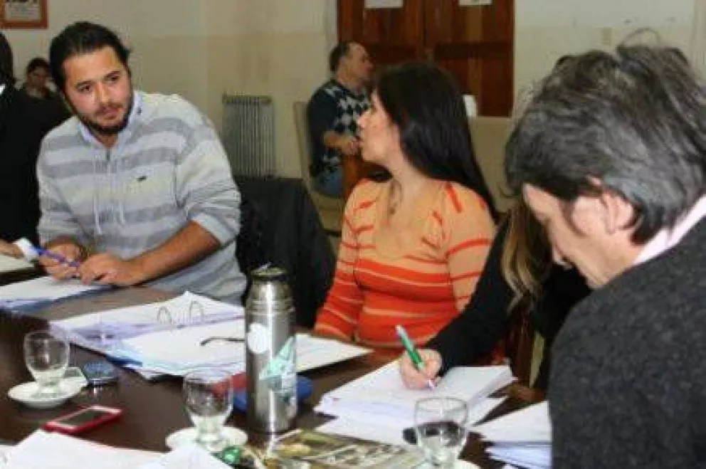 Ejecutivo exigiría a Valle Azul la entrega de tierras por falta de pago