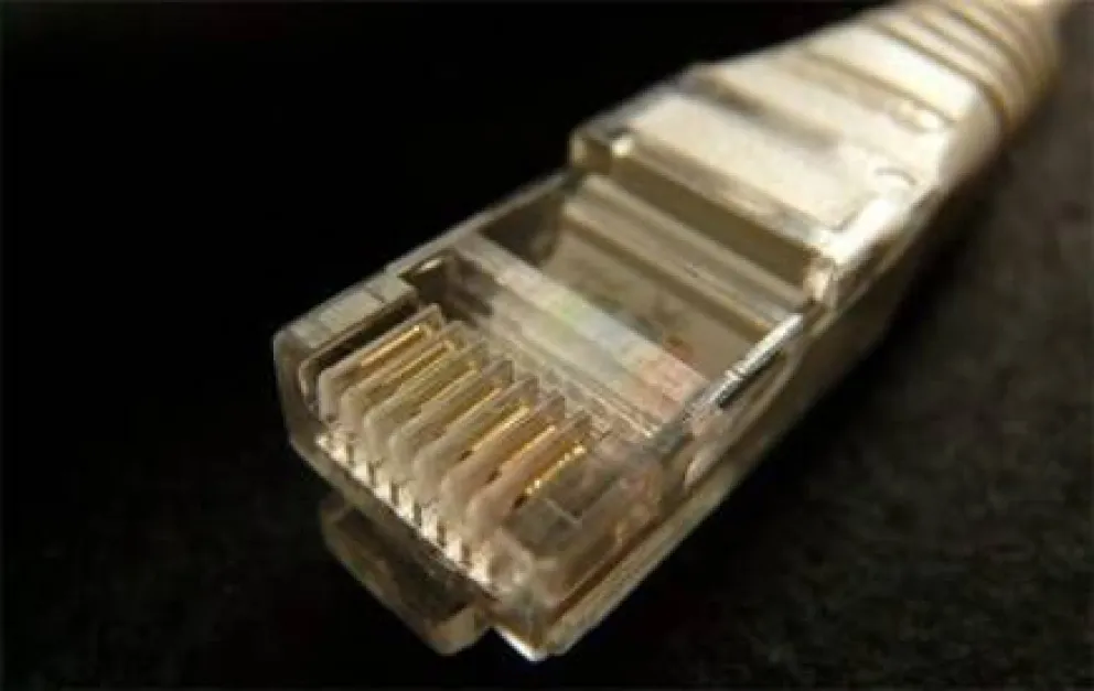 Bariloche sin comunicación por daños en un cable de fibra óptica 