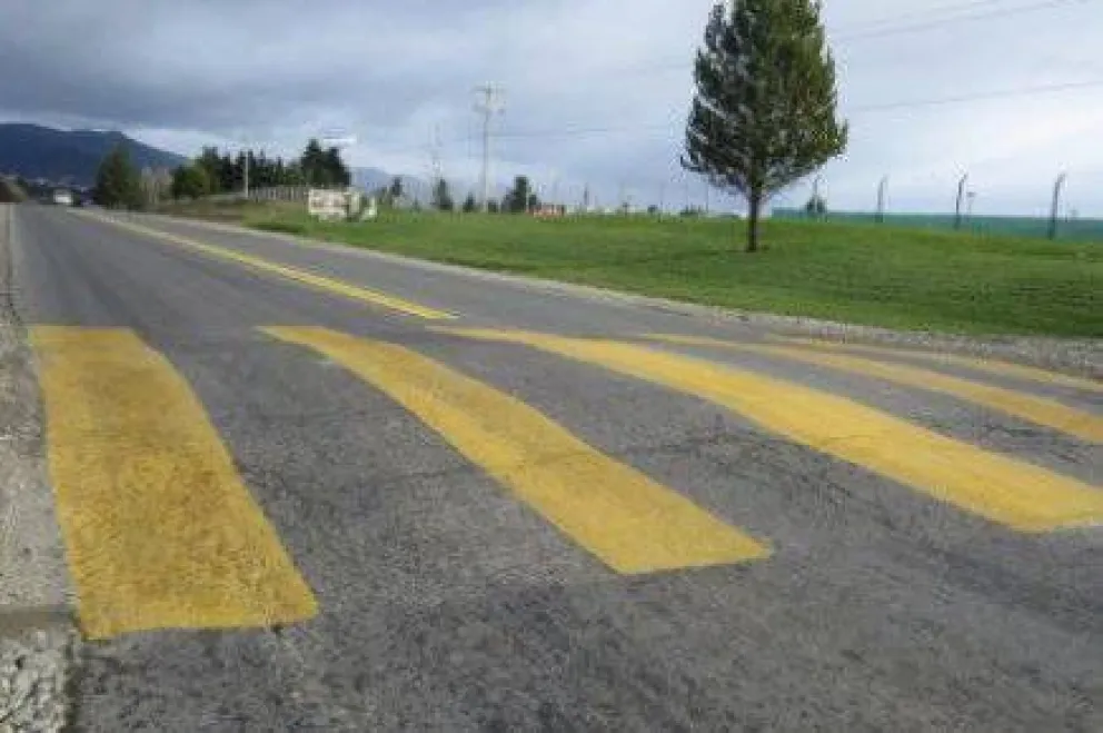 Demarcan ruta de acceso a Bariloche