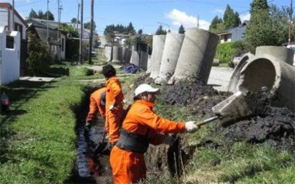 Municipio realiza obras de entubamiento de pluviales