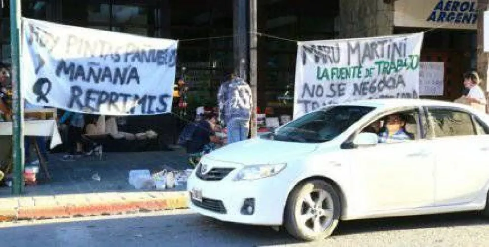  Desalojarían a vendedores ambulantes de calle Mitre 