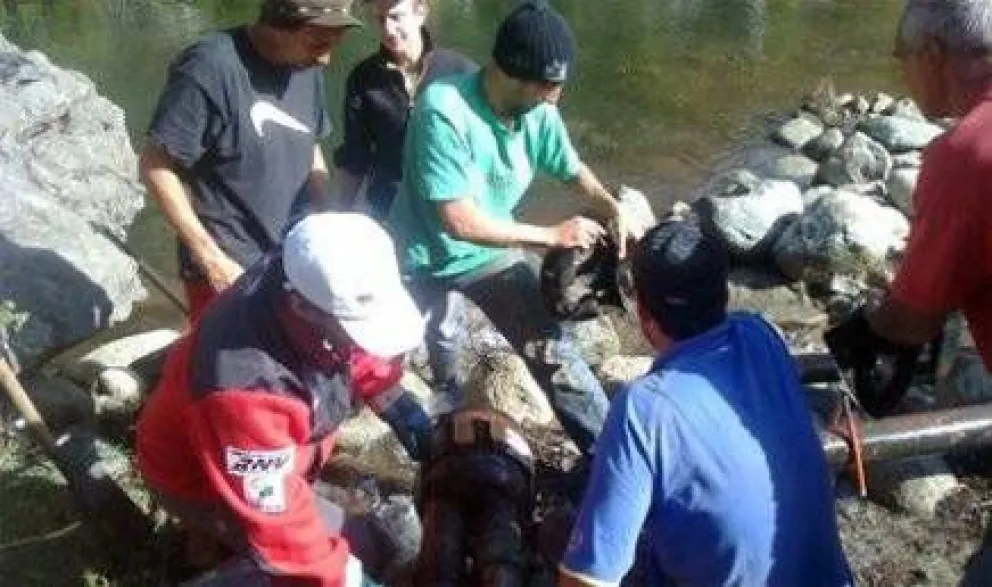 Vecinos del oeste renovaron pedido por obras en toma de agua