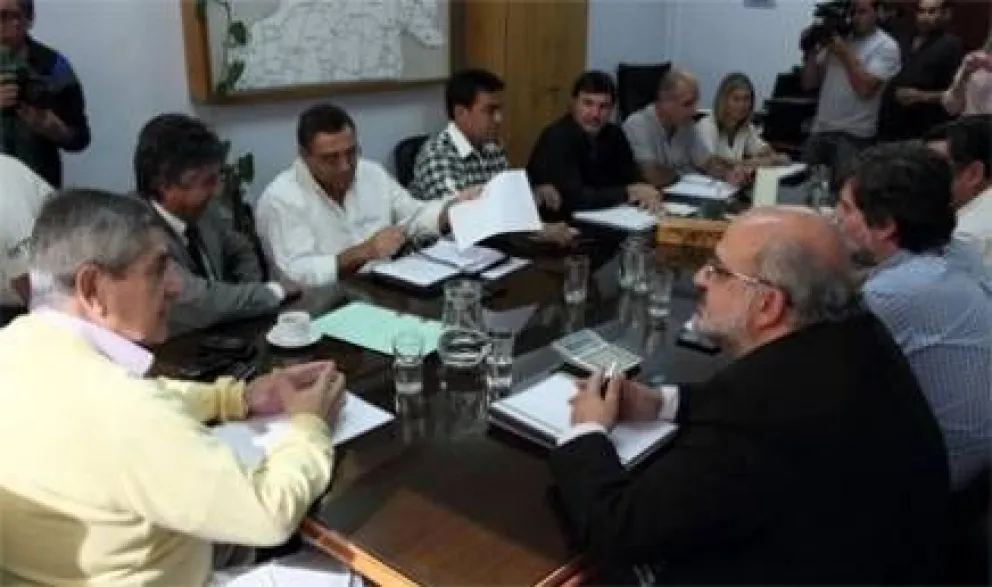 Cuarto intermedio en las negociaciones entre UNTER y el Gobierno